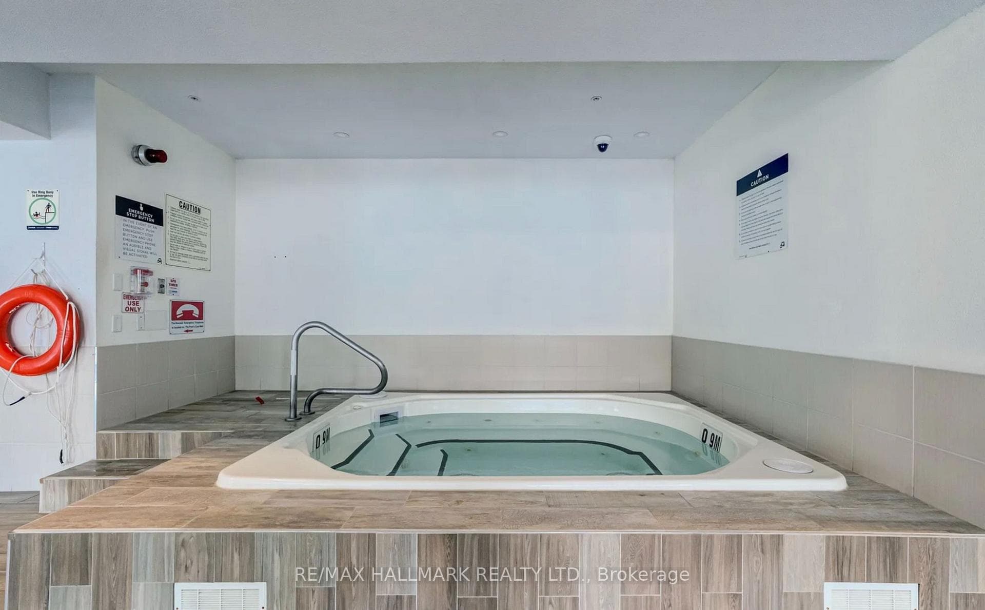 16 Harrison Garden Boulevard Unit 1809 photo 30