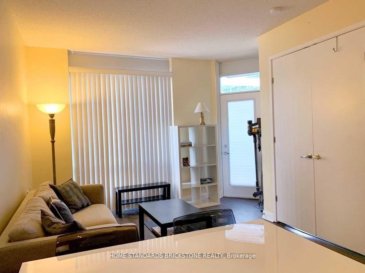 85 Bloor Street Unit 908 photo 7