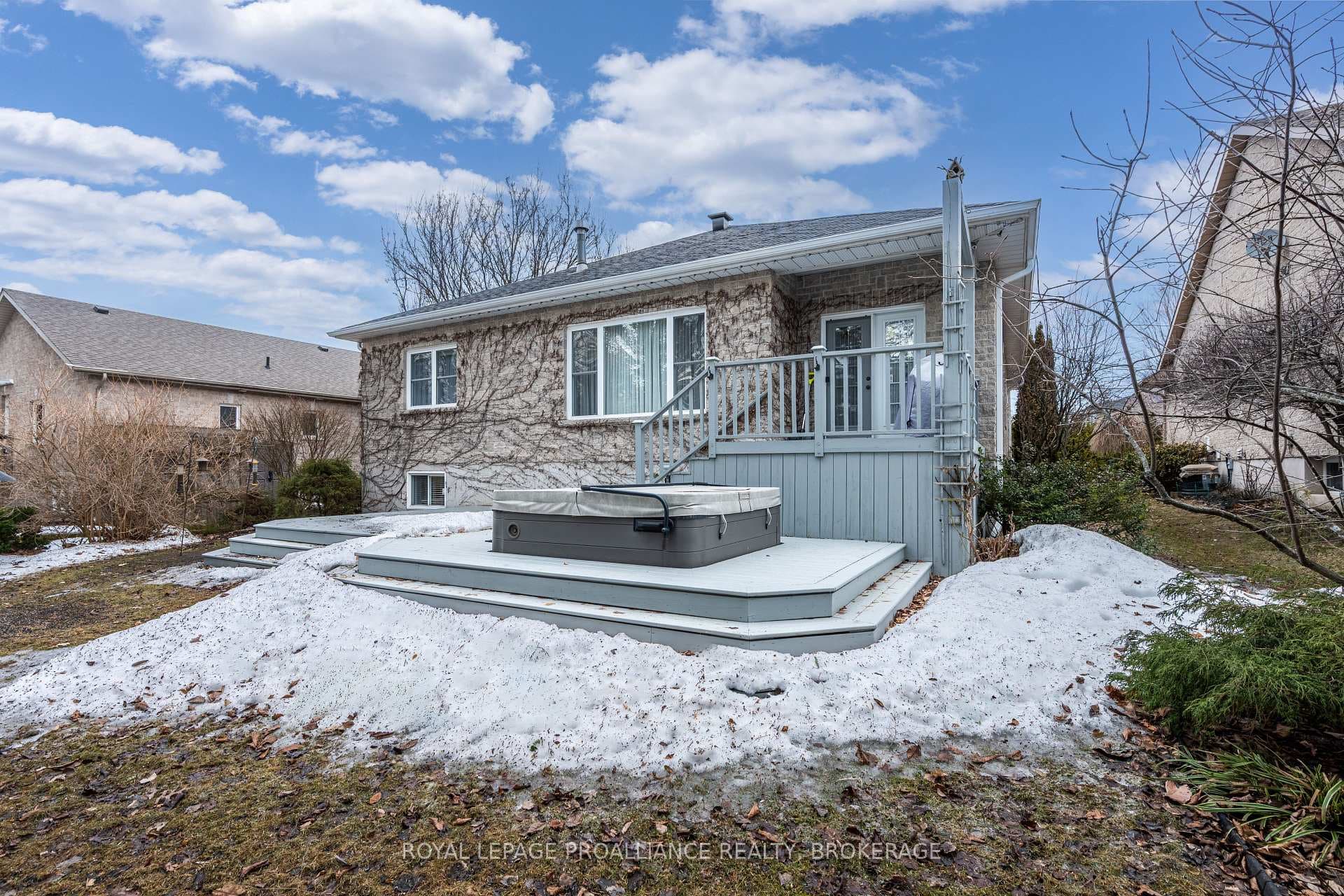 267 Honeywood Avenue photo 42