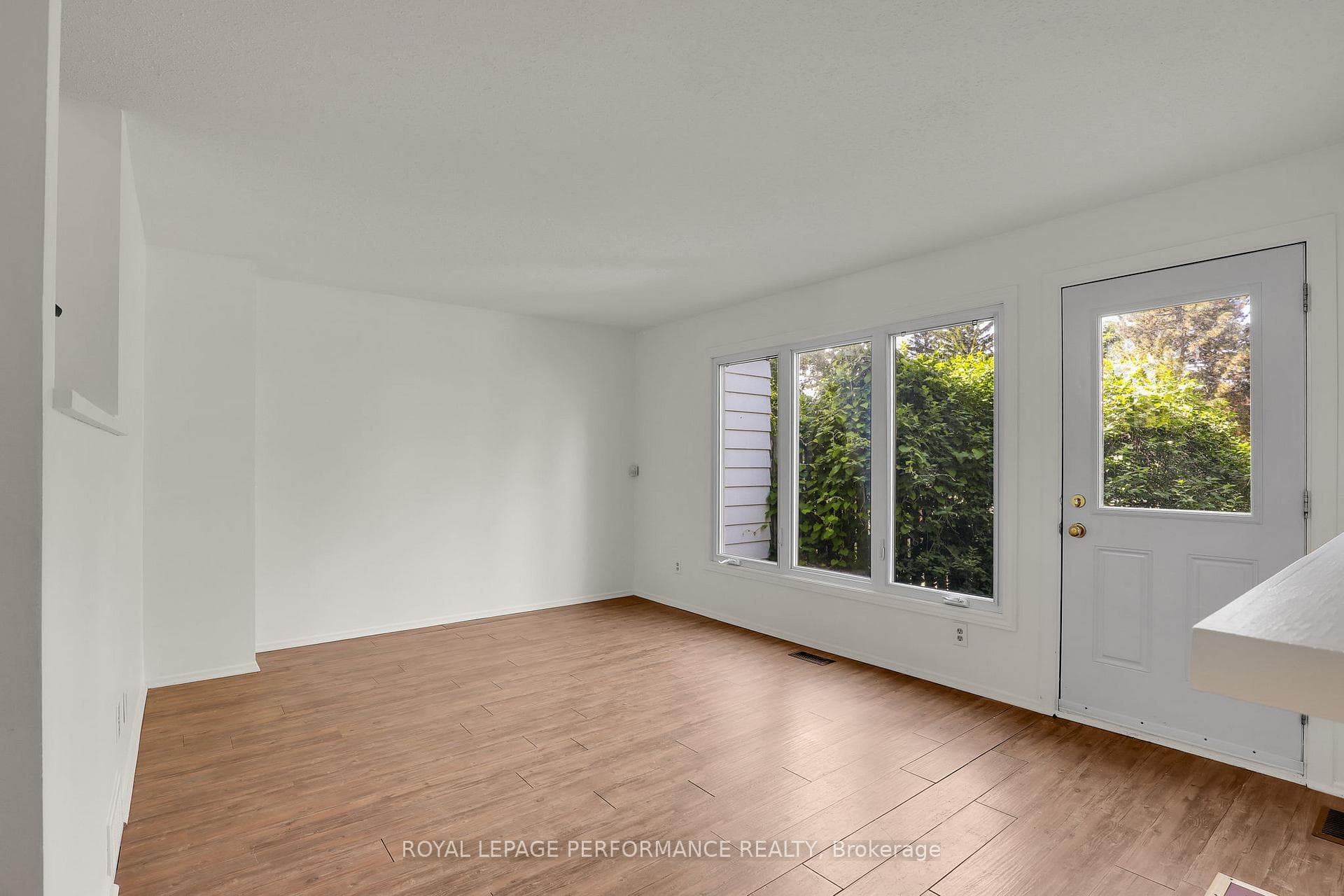 3342 Southgate Road Unit 10 photo 9