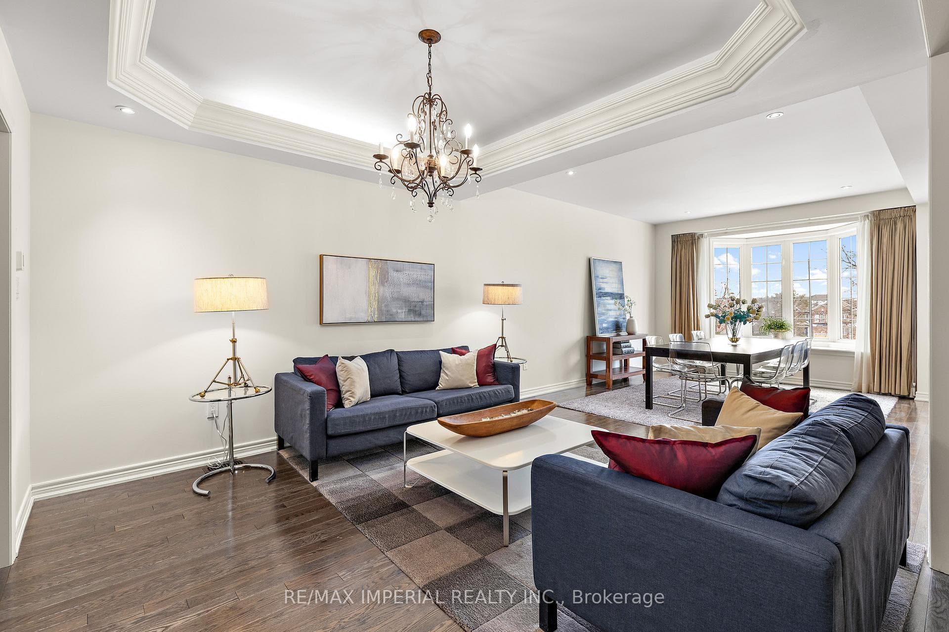 16 Carriage House Court photo 3
