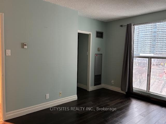 99 Harbour Square Unit 612 photo 22