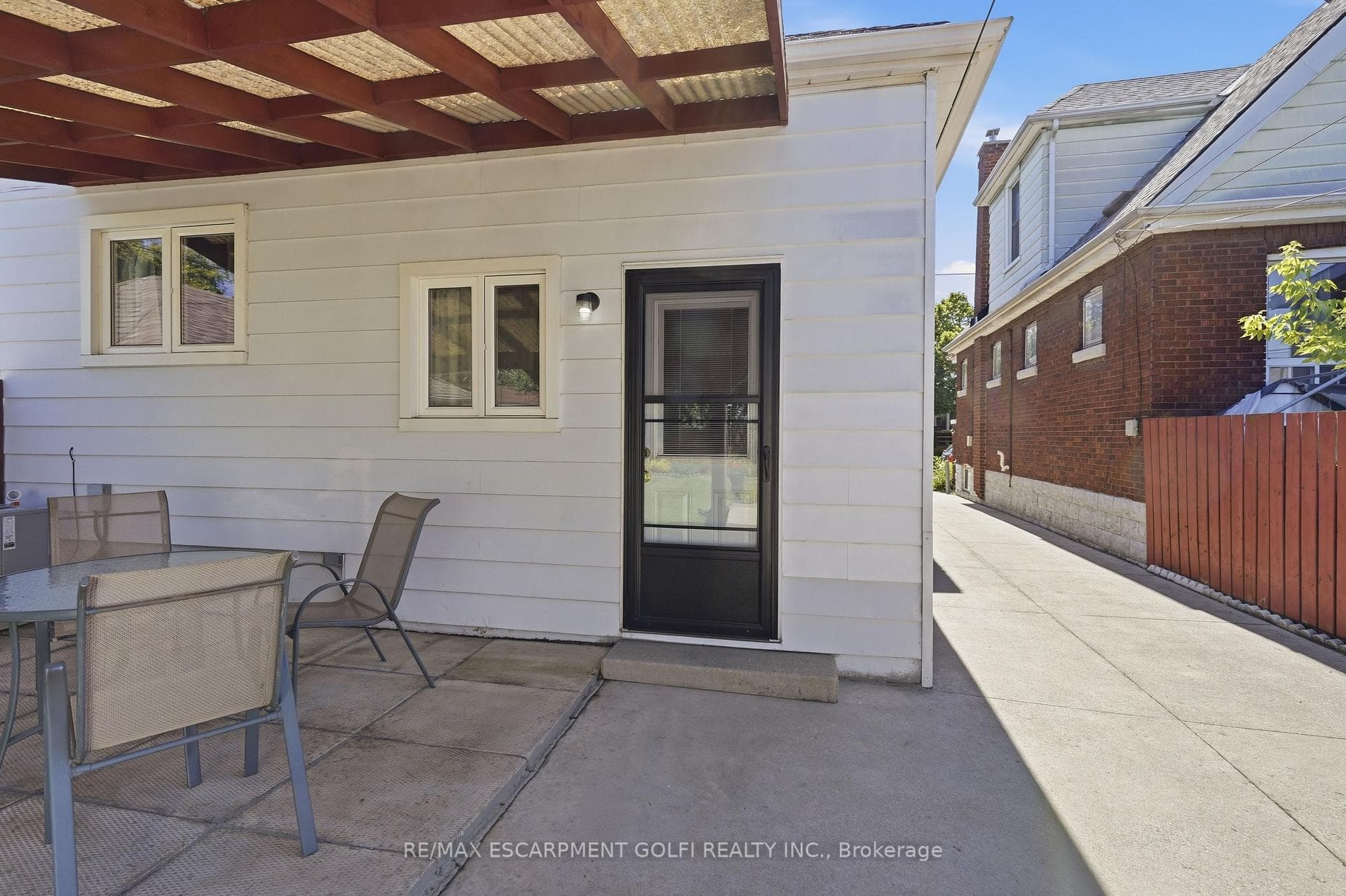 73 Tuxedo Avenue photo 29