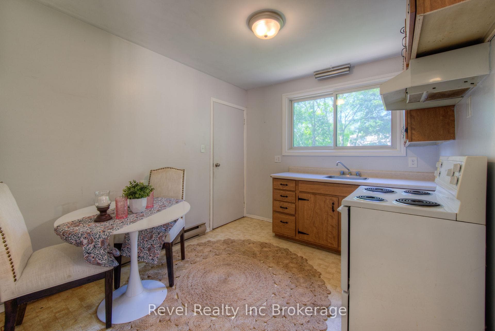 509 Canterbury Street photo 32