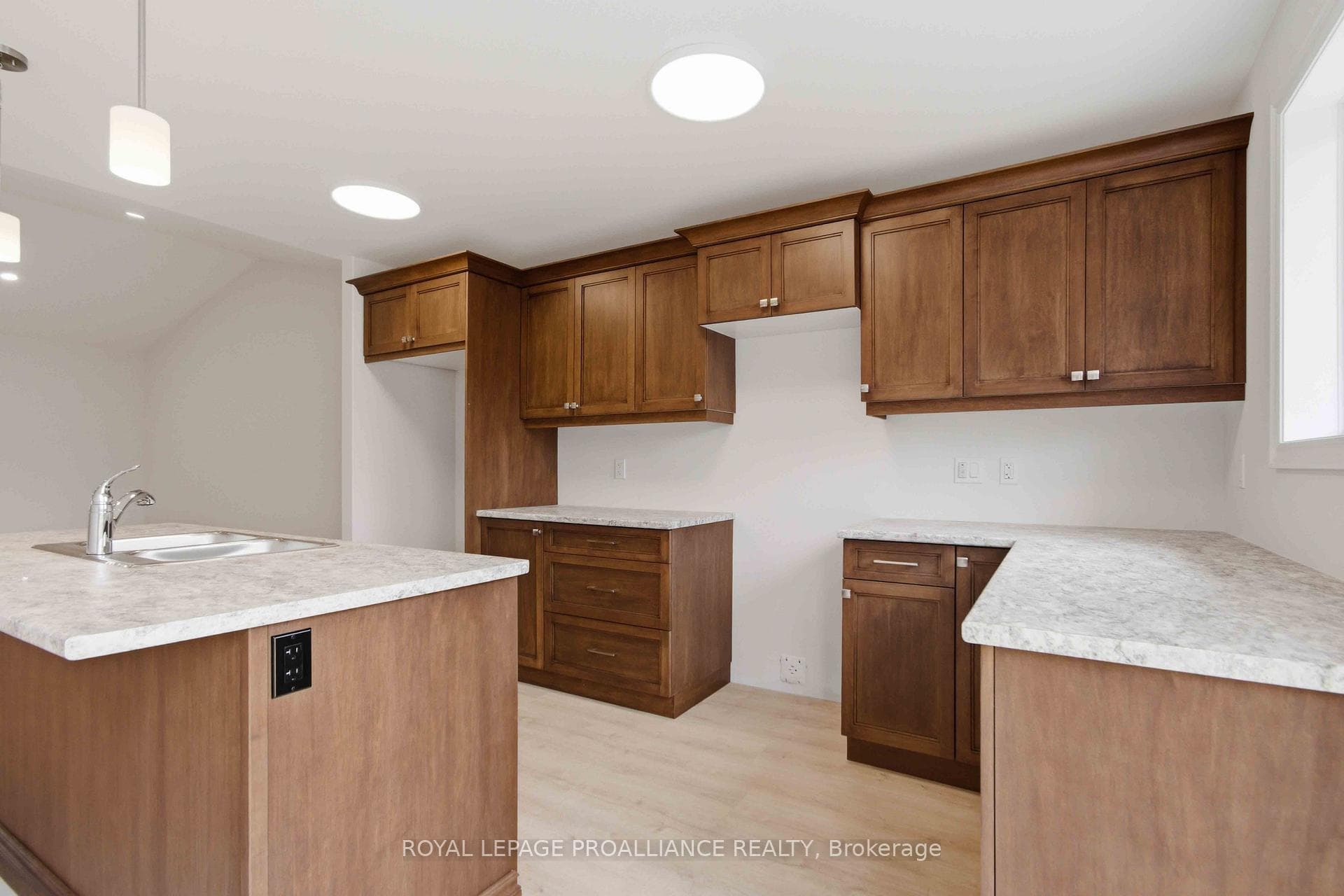 27 Clayton John Avenue photo 11