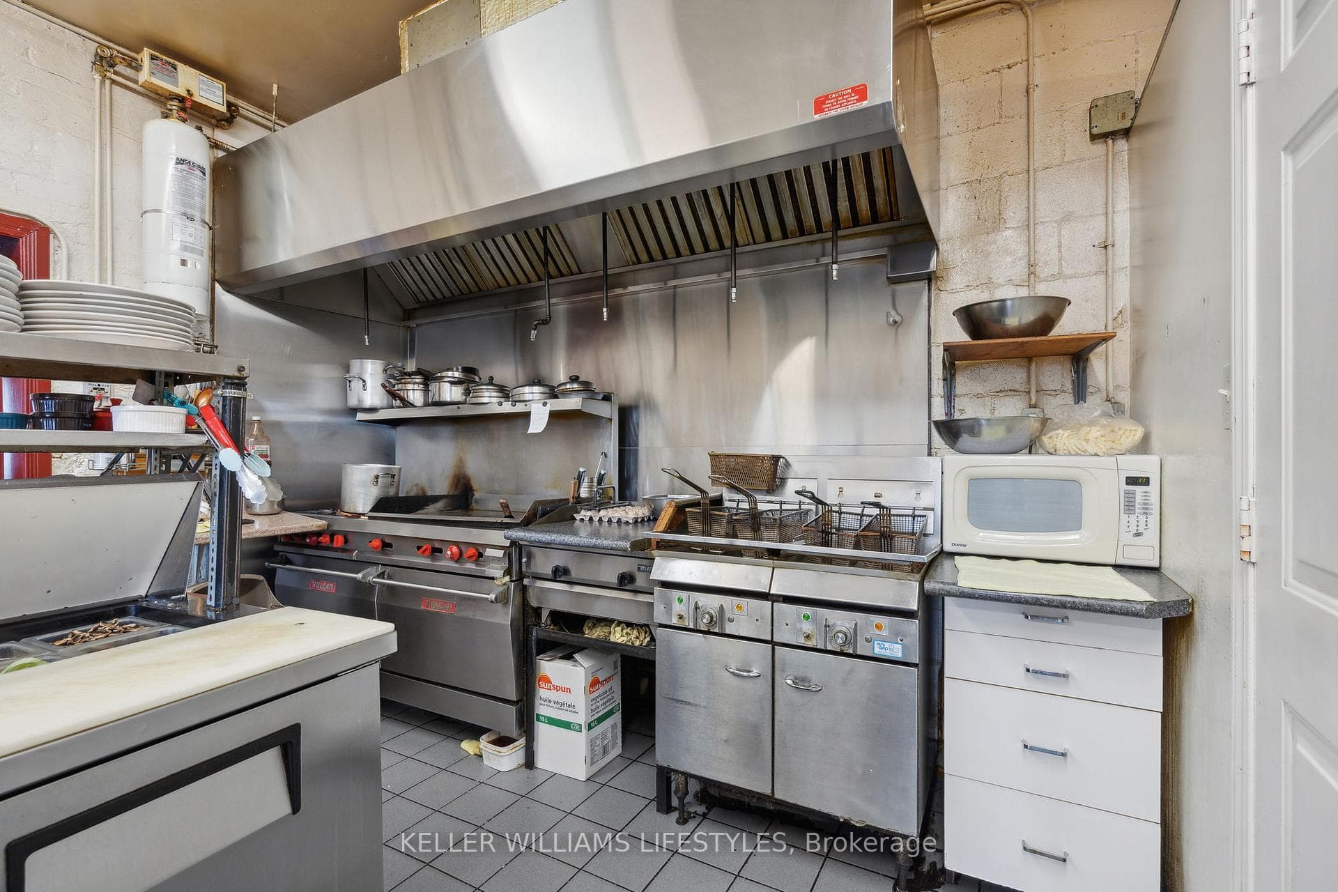 103 Commissioner Street photo 12