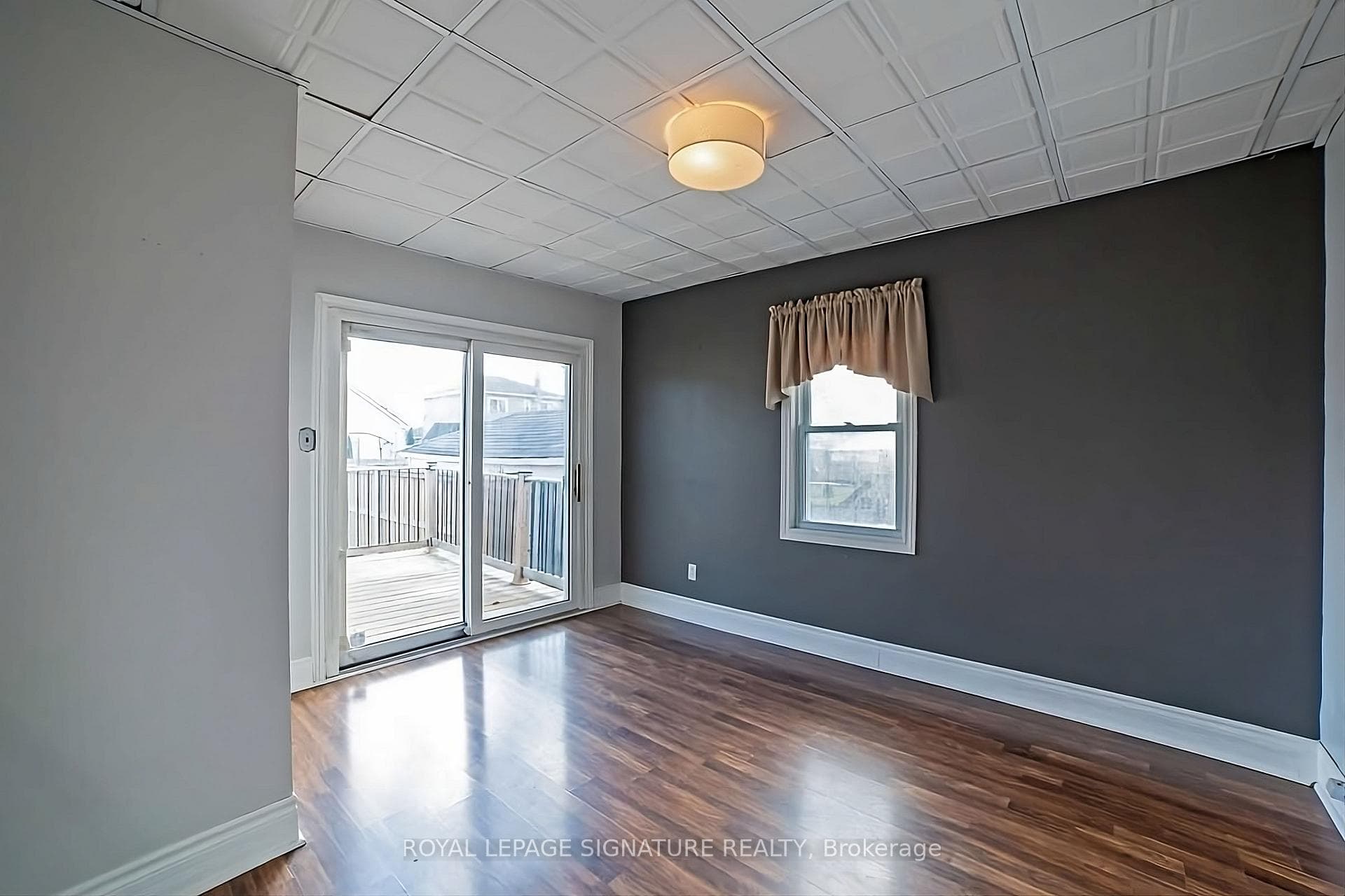 298 Wallace Avenue photo 9