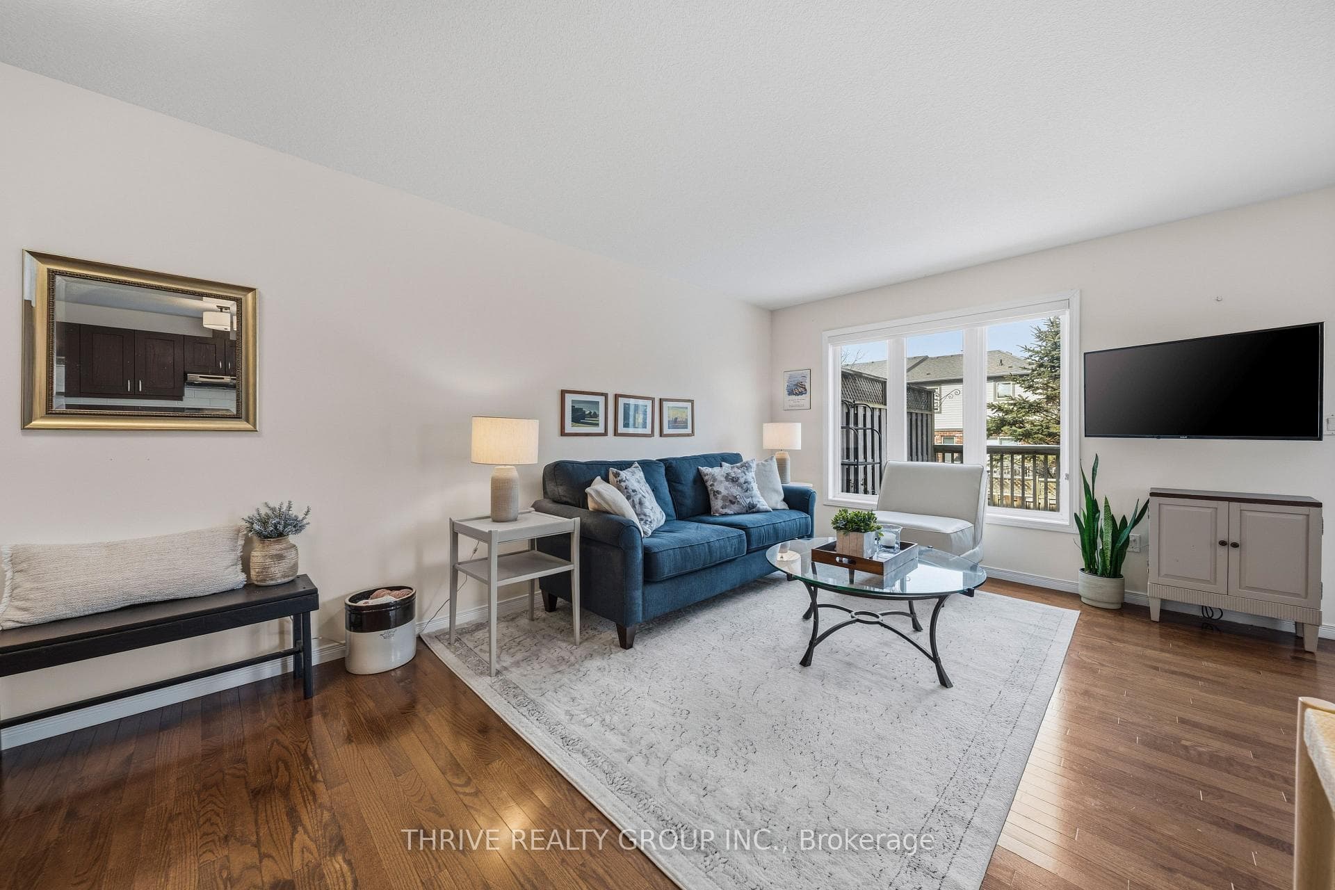 582 HYDE PARK Road Unit 2 photo 13