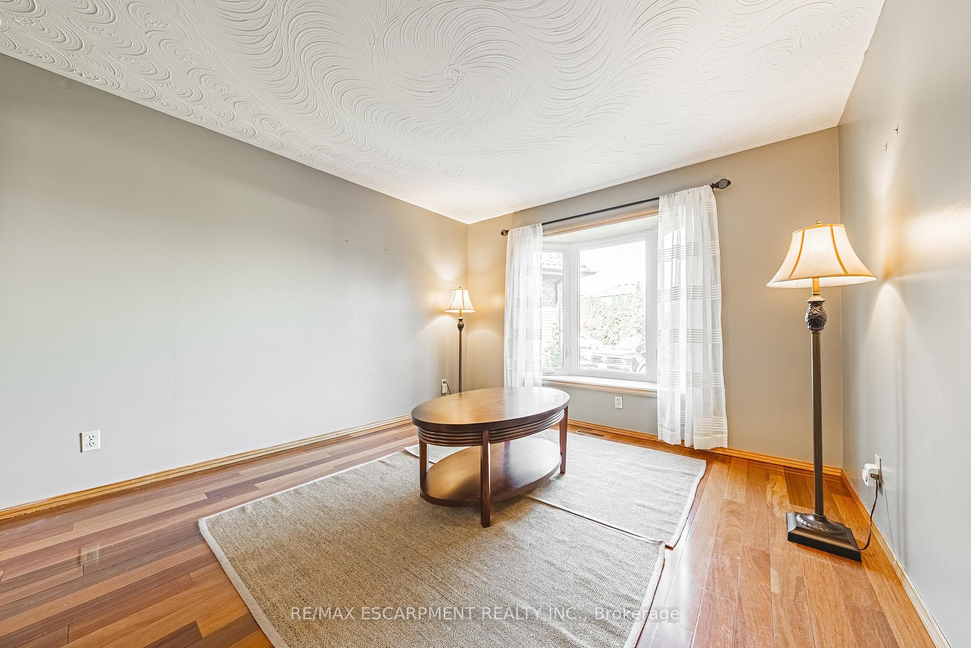 19 Glenhaven Court photo 4