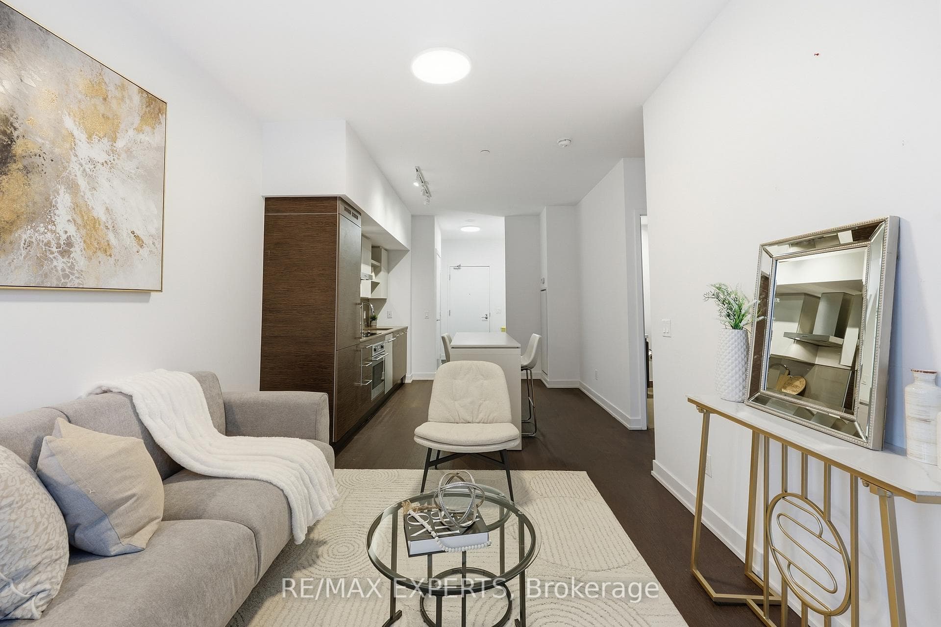 1030 King Street Unit 438 photo 6