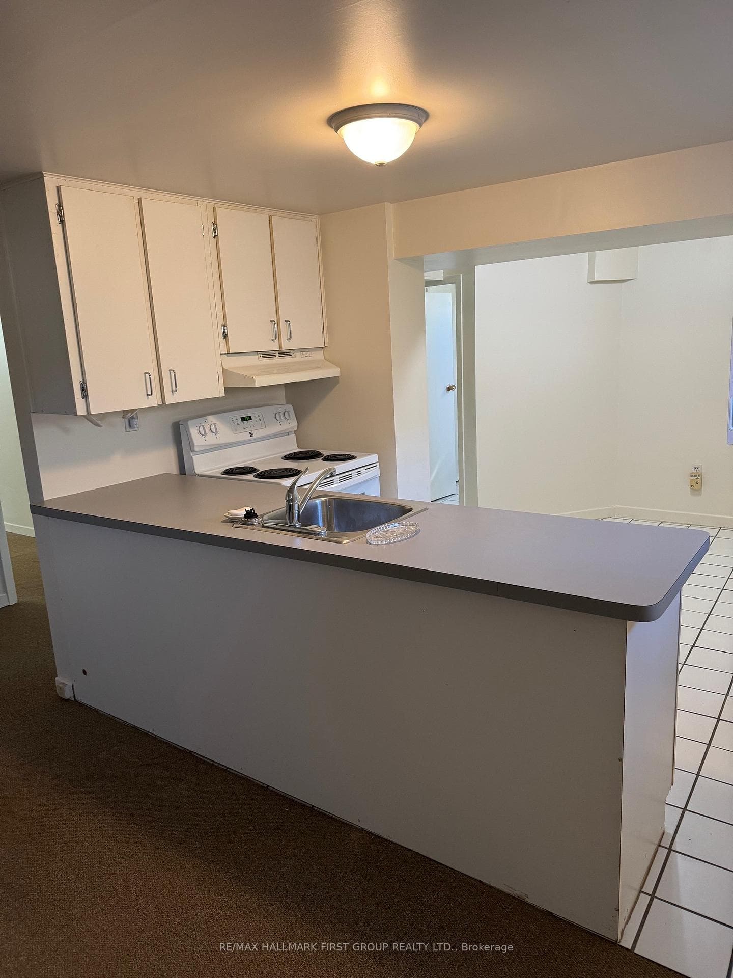 700 Victory Drive photo 4