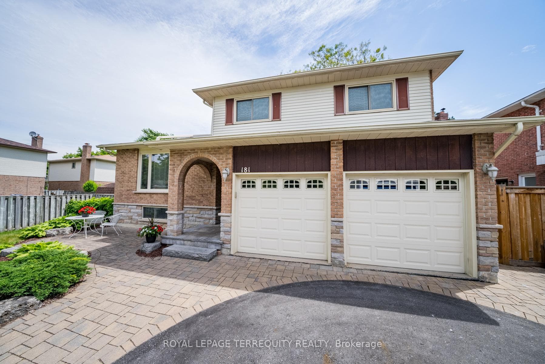 181 Hazelwood Drive photo 2