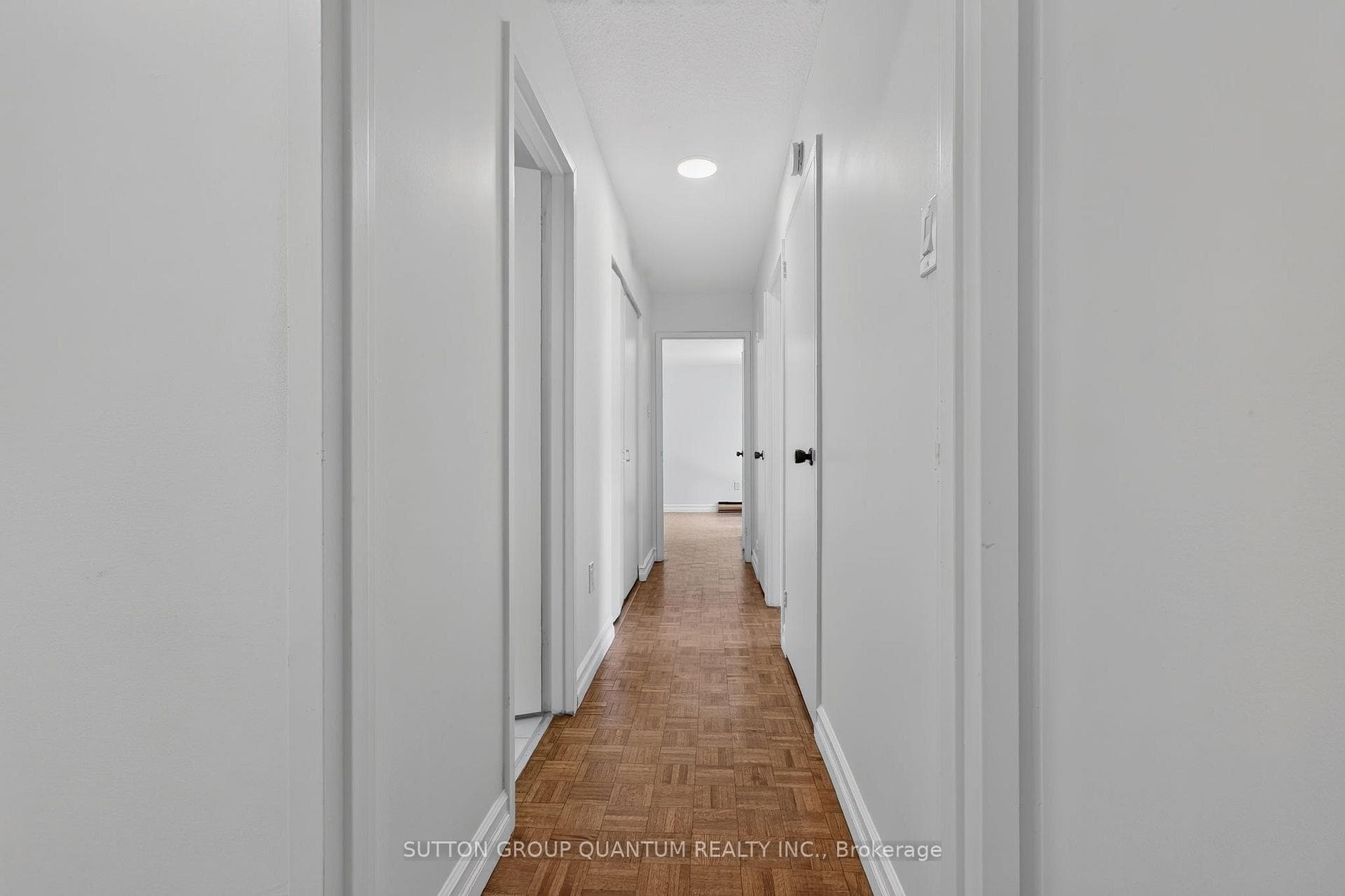965 Inverhouse Drive Unit 504 photo 25