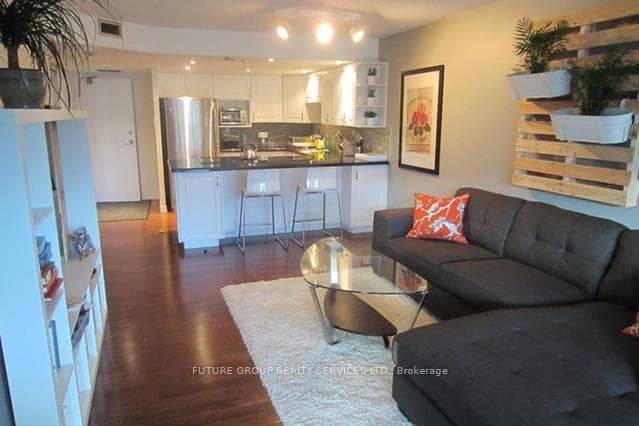 701 King Street Unit 603 photo 6