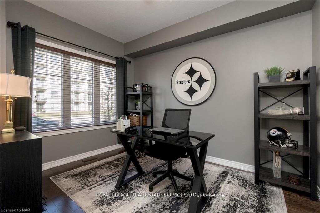 124 Shoreview Place photo 3