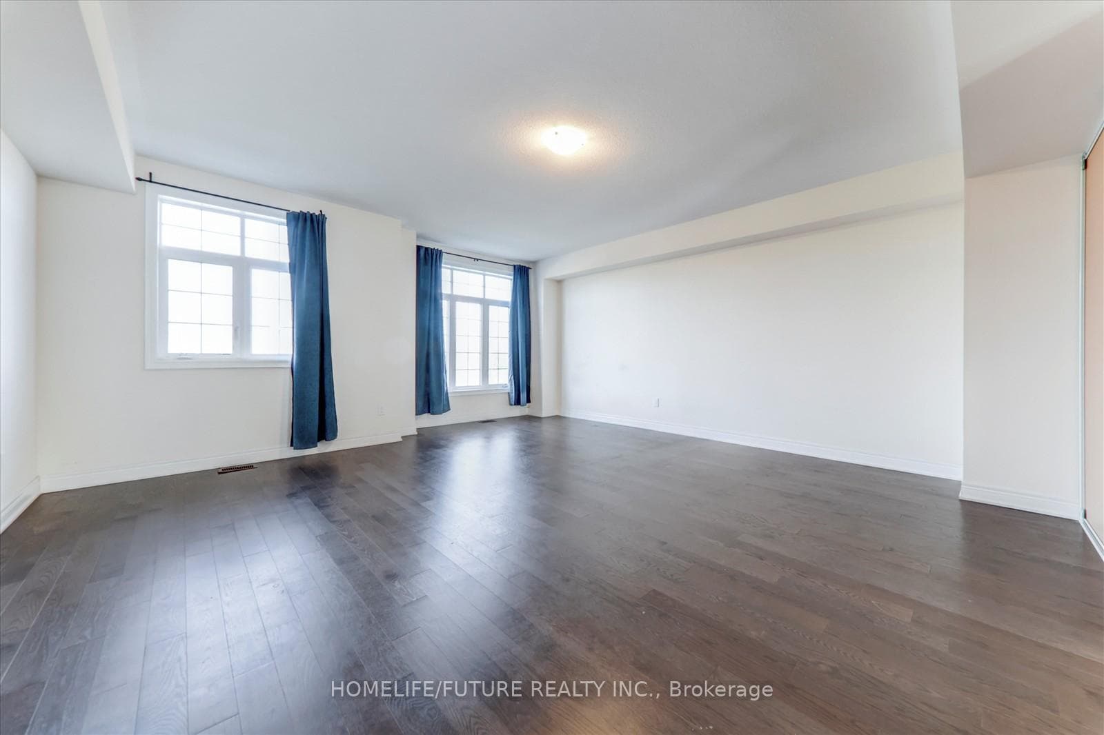 289 Kirkham Drive photo 10
