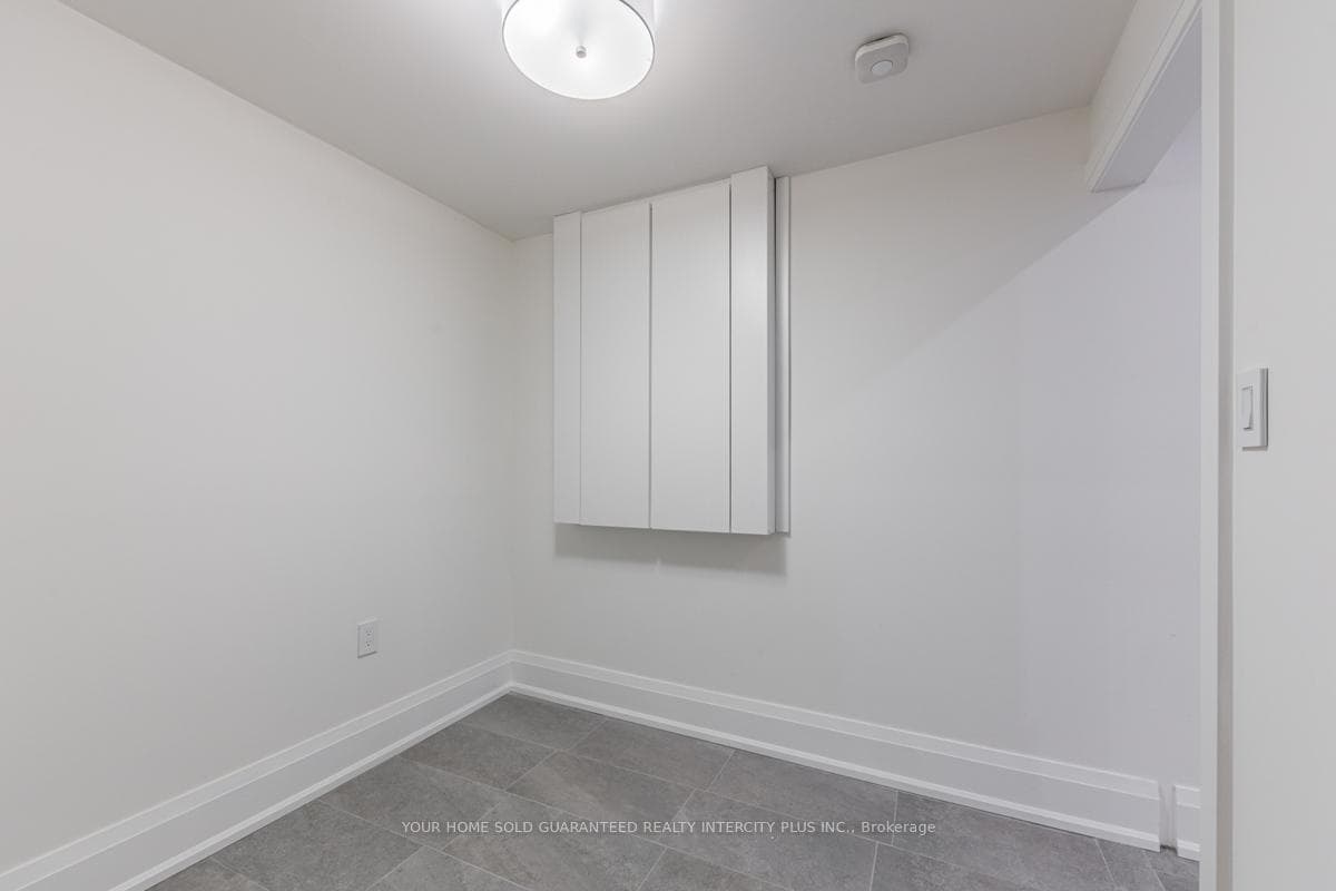 975 Glencairn Avenue Unit Bsmt photo 11