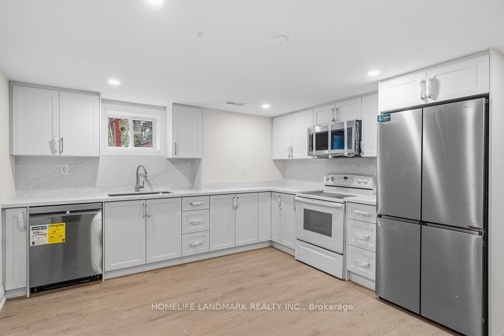 135 Waterloo Avenue Unit Basement photo 5