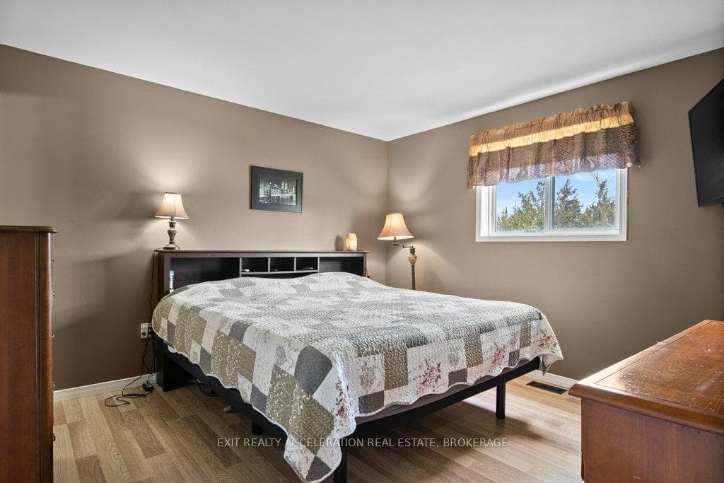 1189 Lazier Road photo 23