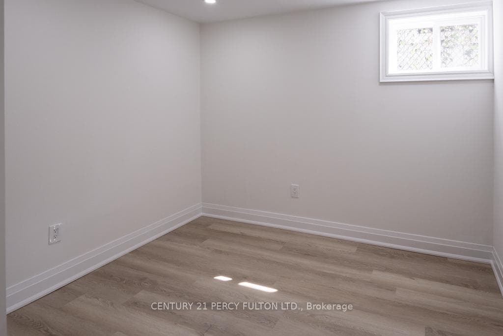 22 Reidmount Avenue photo 36