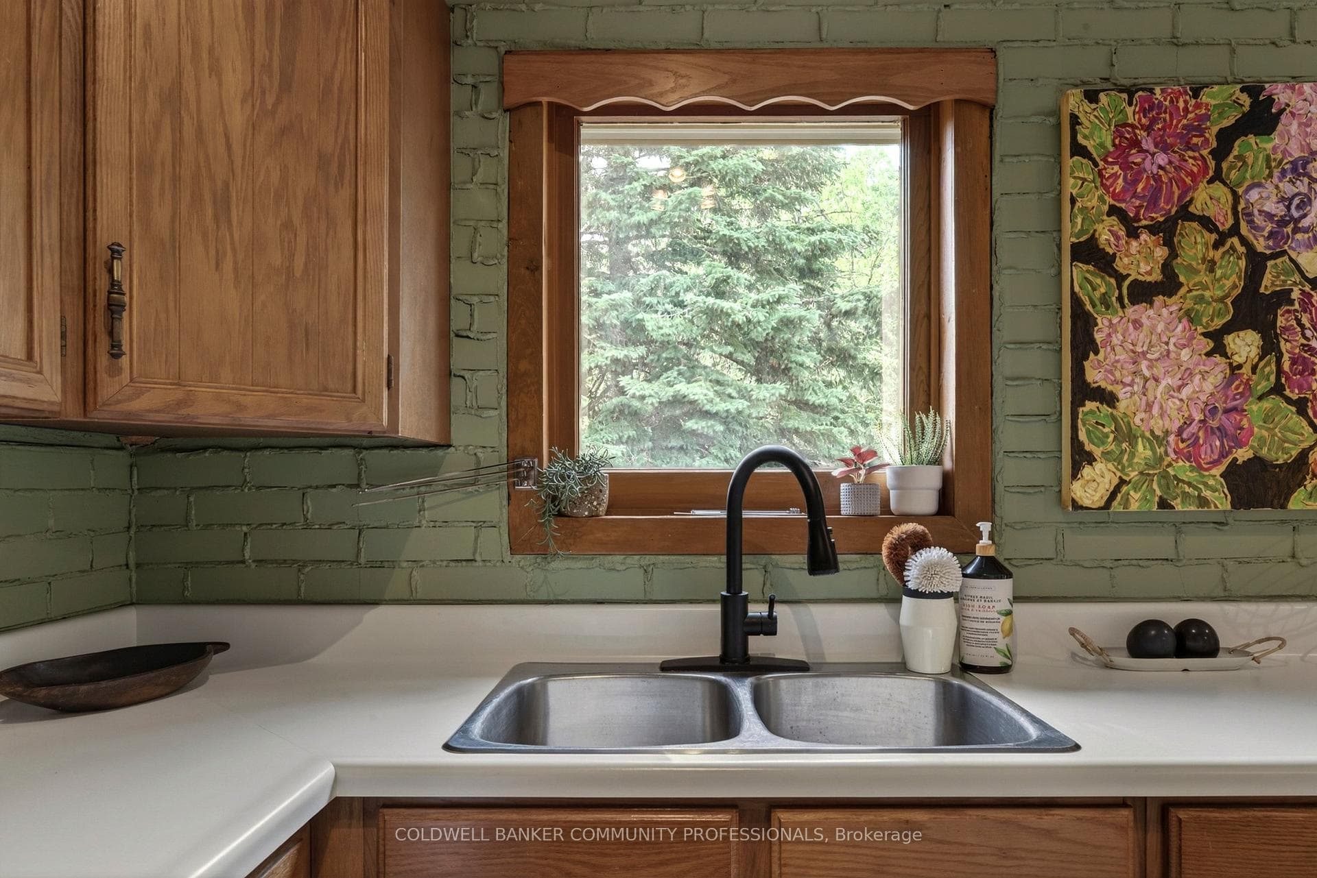 48 Longwood Road photo 34