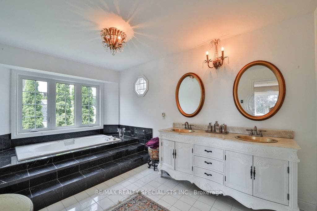 56 Glenayr Road photo 27