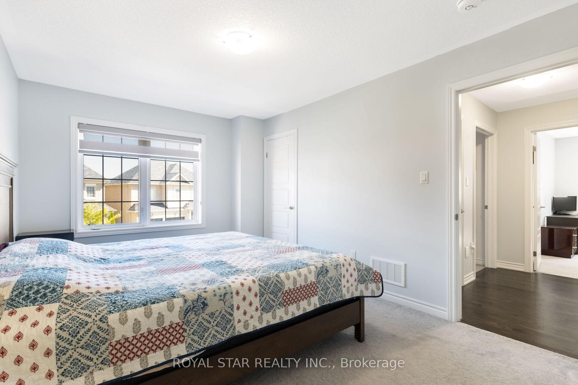 45 Bucksaw Street photo 27