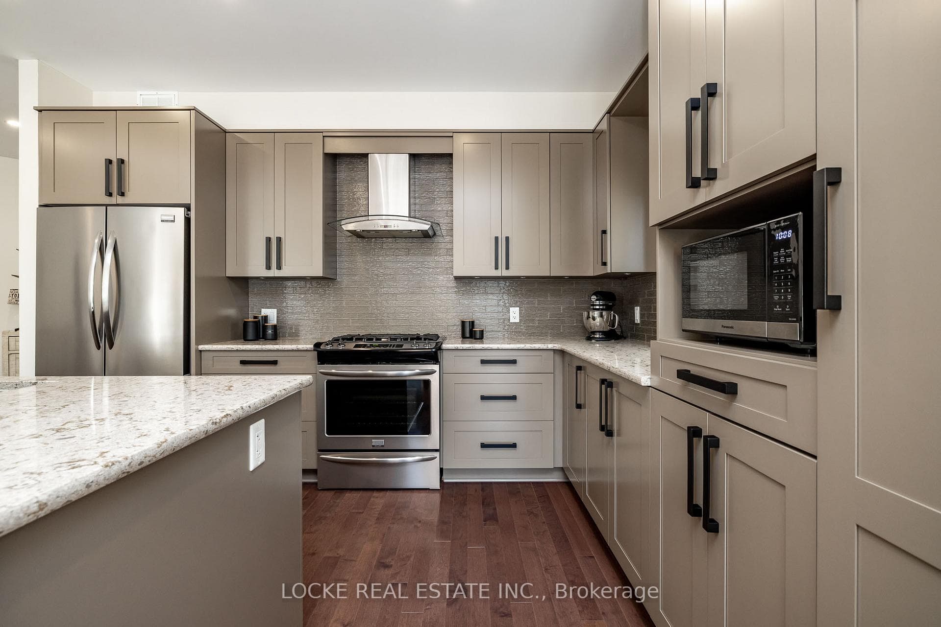 168 Minoterie Ridge photo 16