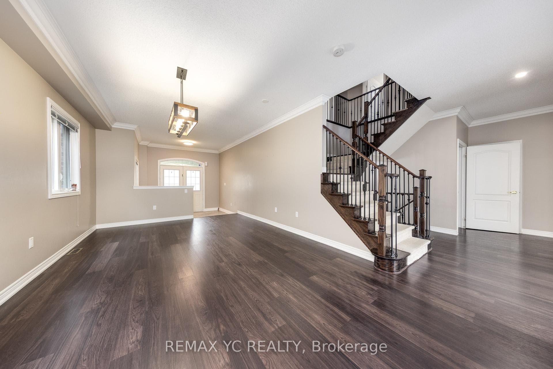 7 Riverhill Drive photo 5