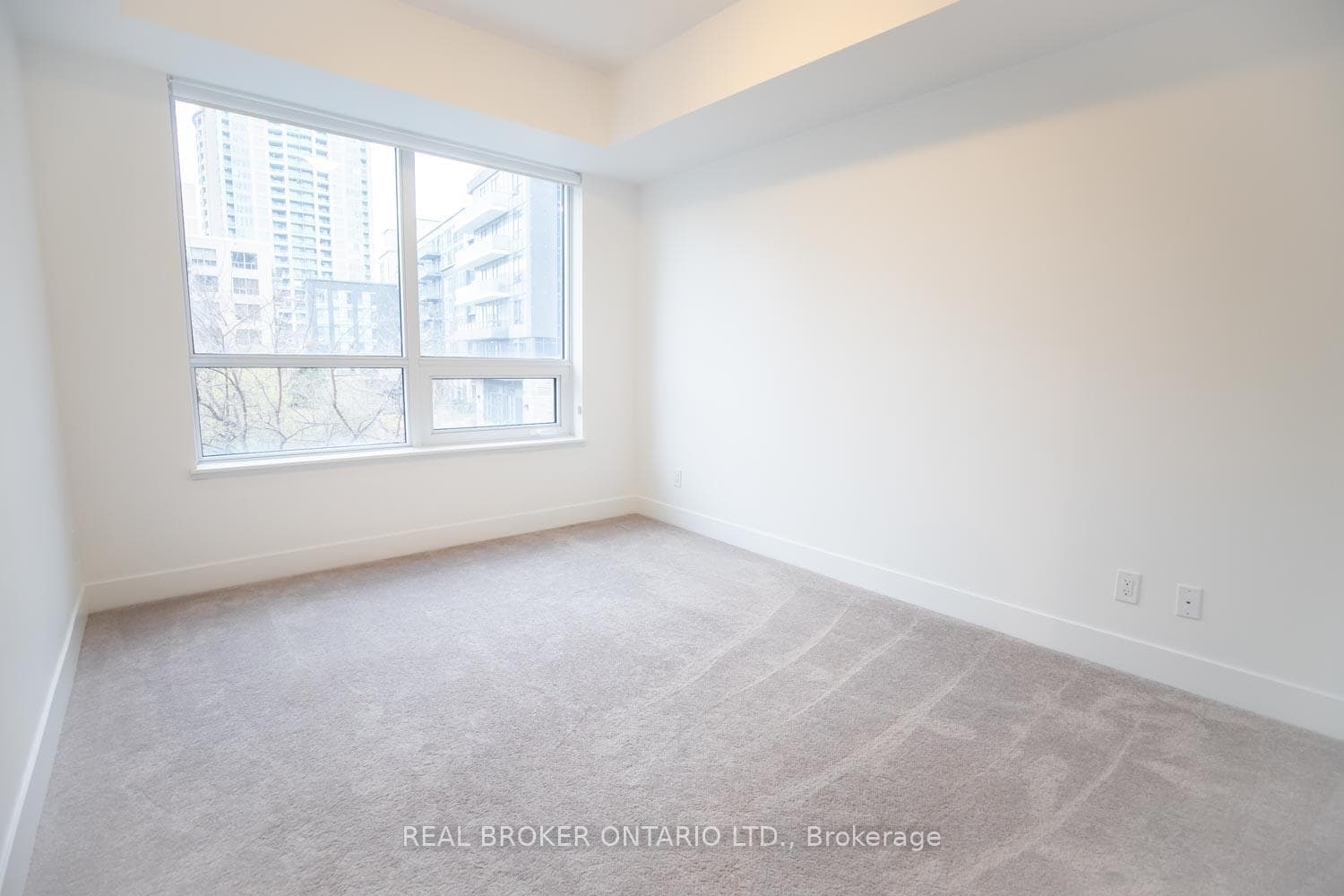 7 Kenaston Gardens Unit 123 photo 10