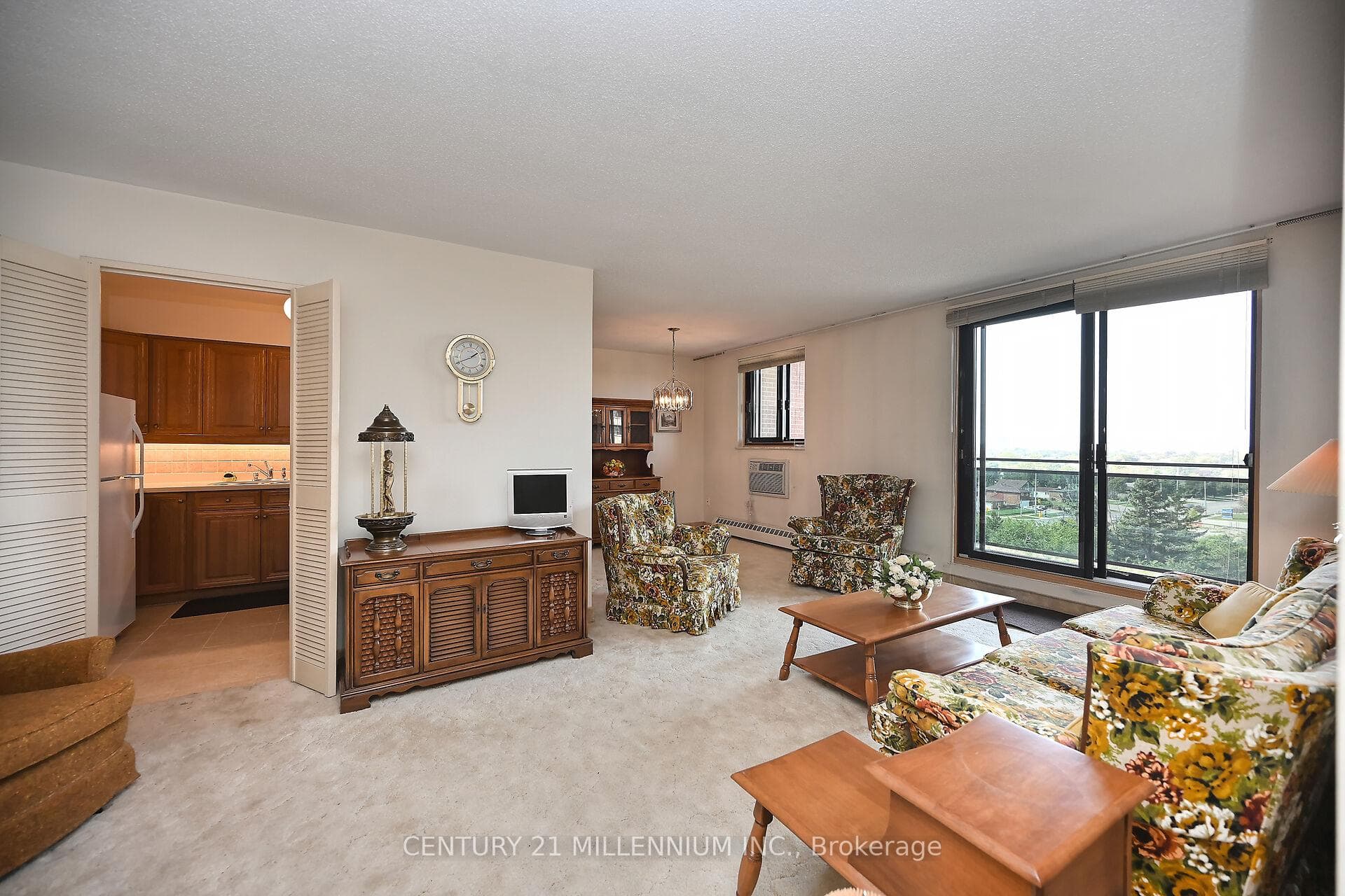 3533 Derry Road Unit 802 photo 9