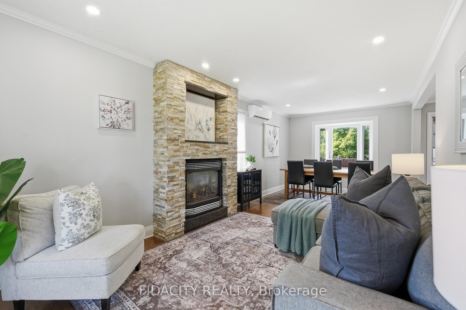 13 Poole Creek Crescent photo 6