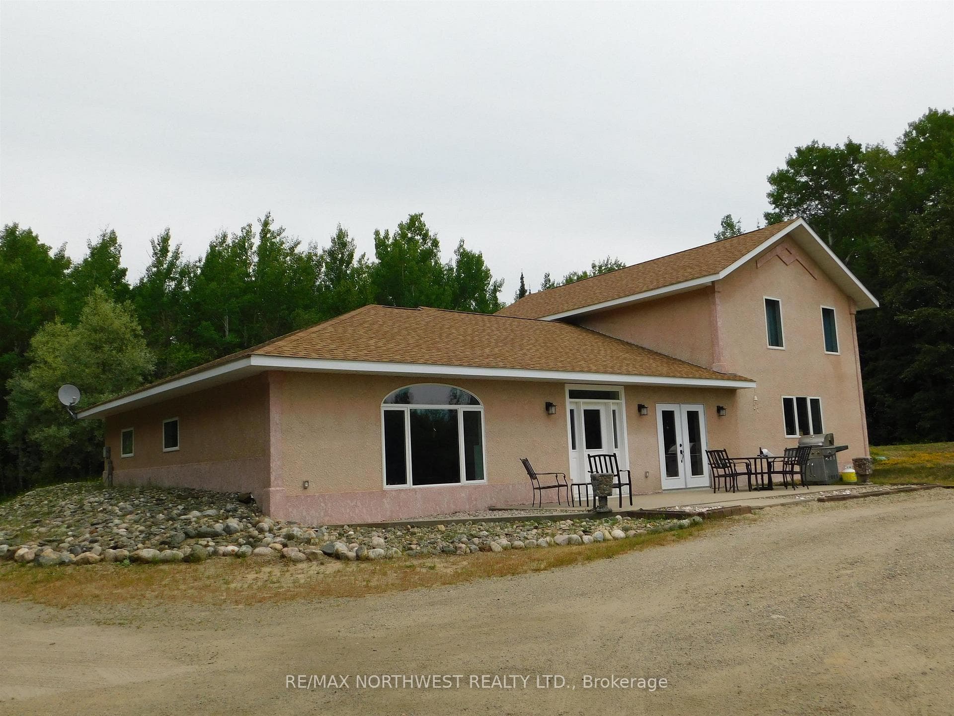 722 Sandy Beach Road photo 1