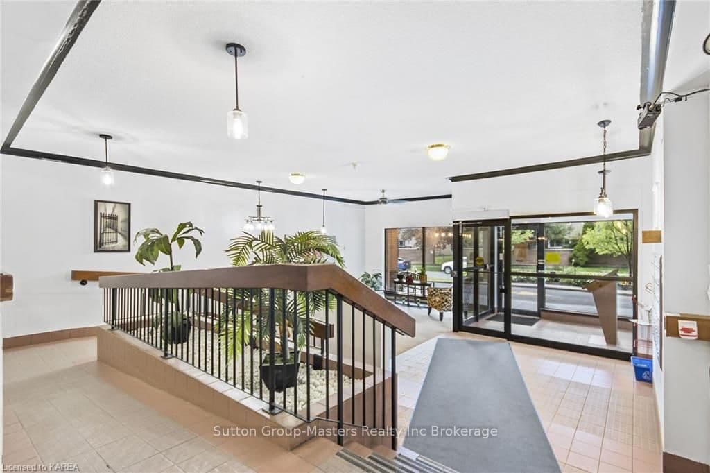 14 GREENVIEW Drive Unit 507 photo 32