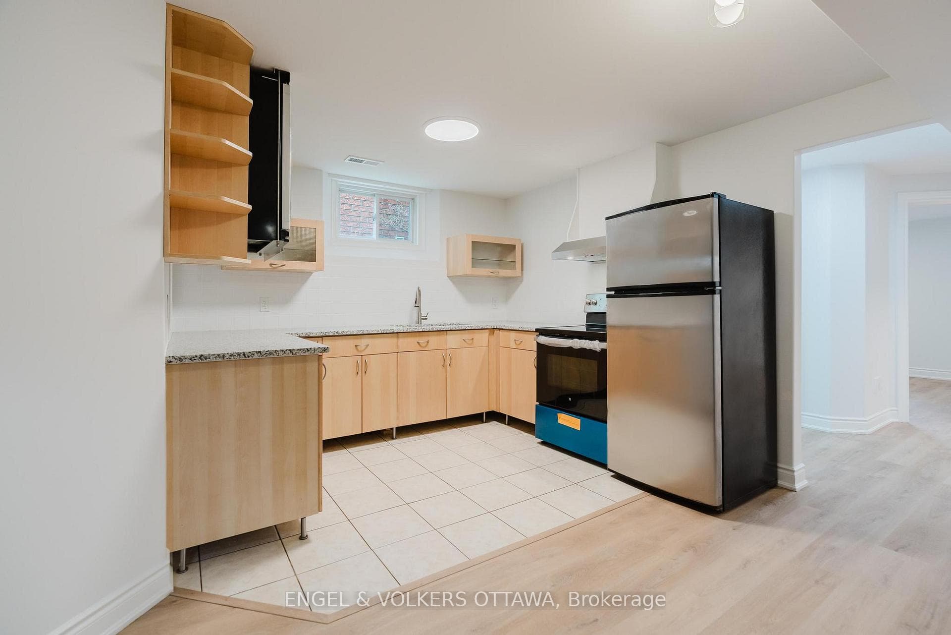 1649 Rosebella Avenue Unit B photo 24