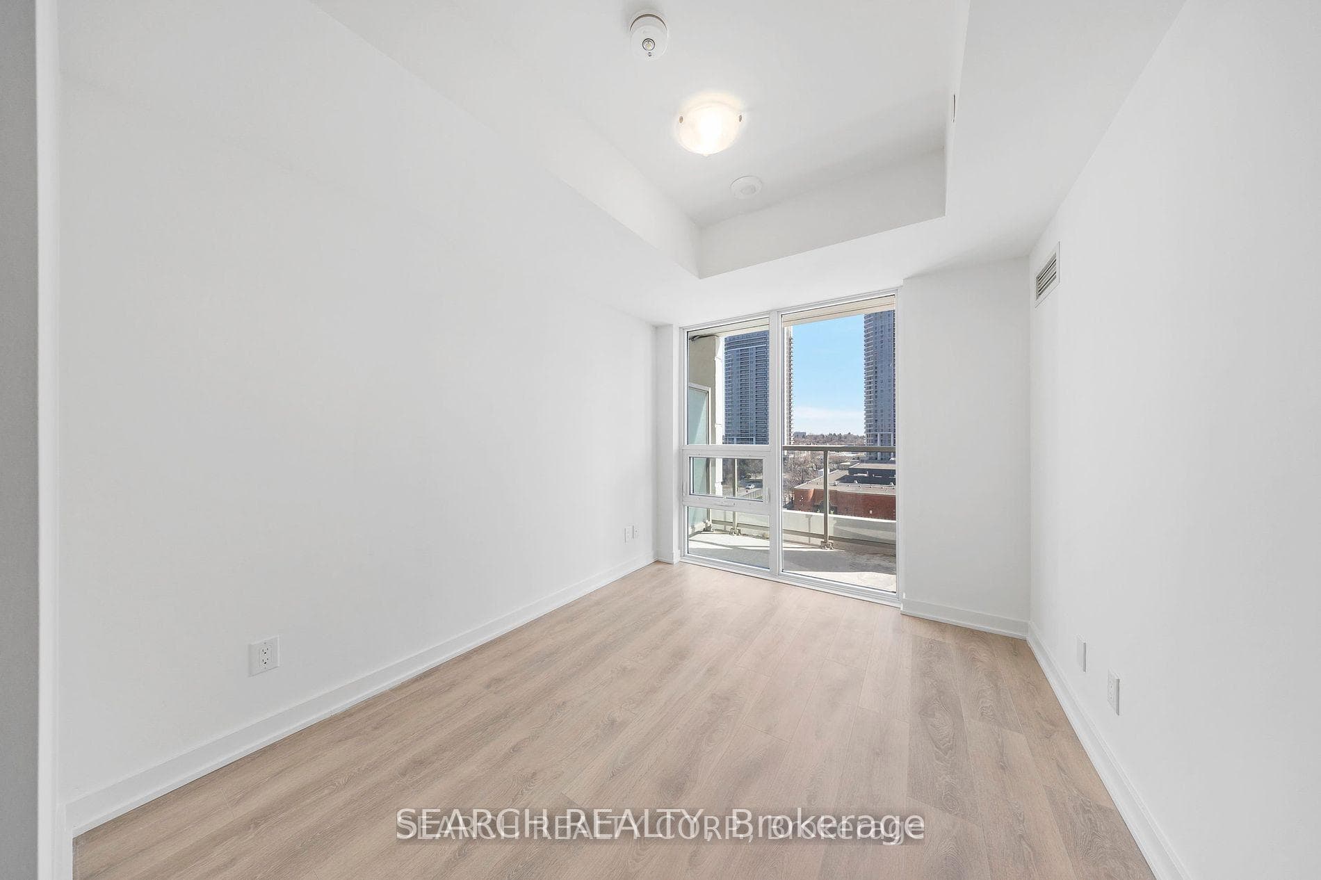 2033 Kennedy Road Unit 620 photo 22