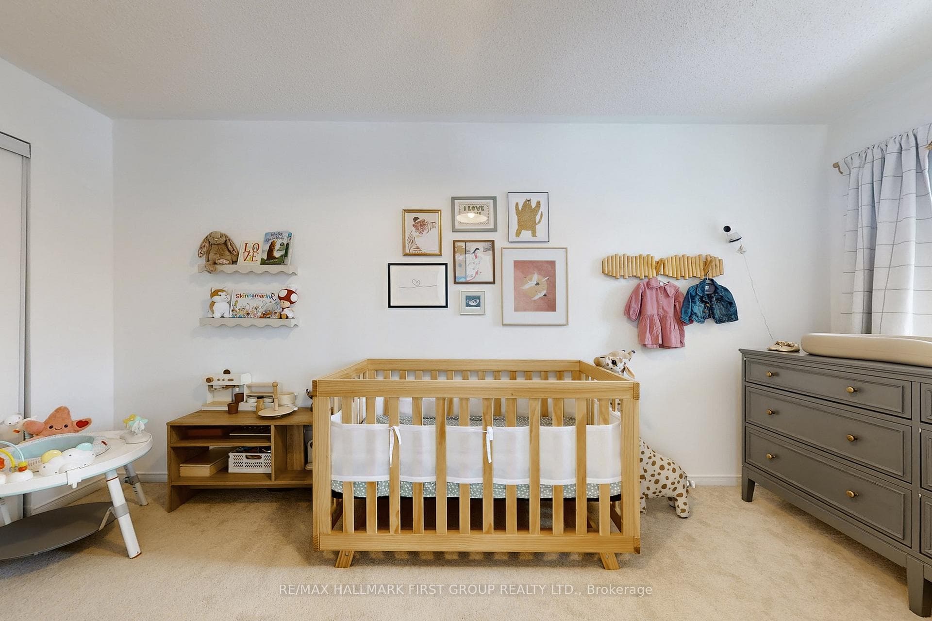 143 Hainford Street photo 30