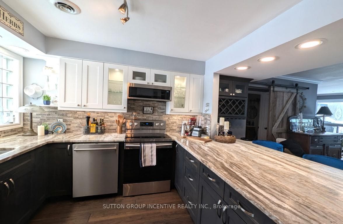 603 Atherley Road Unit 211 photo 10