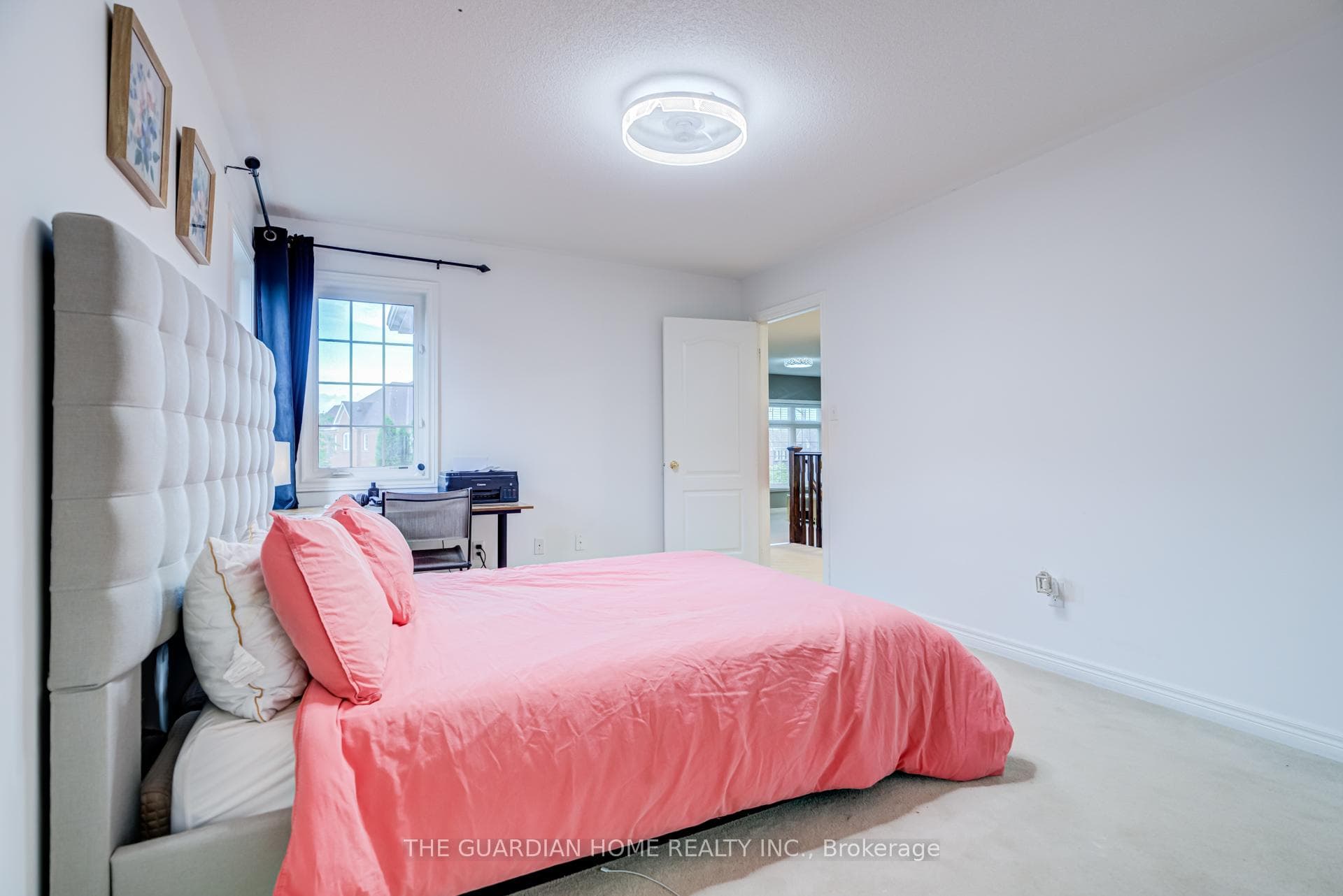 1214 Harlstone Crescent photo 38