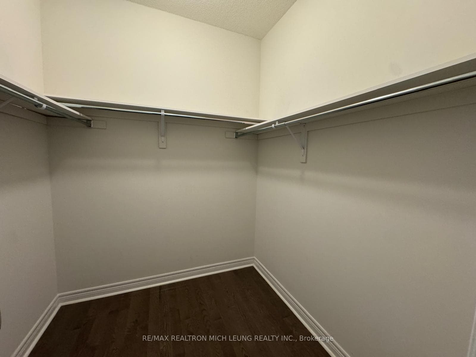 7 Hilts Drive photo 23