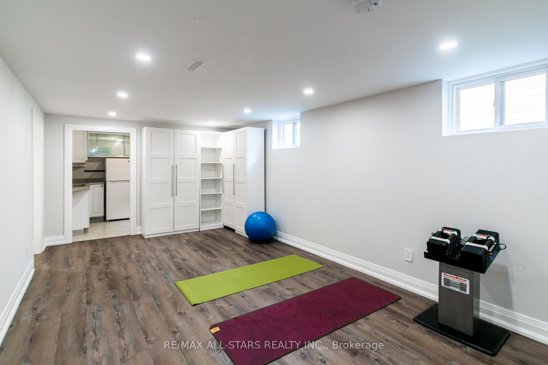 17 Broadlands Boulevard photo 20