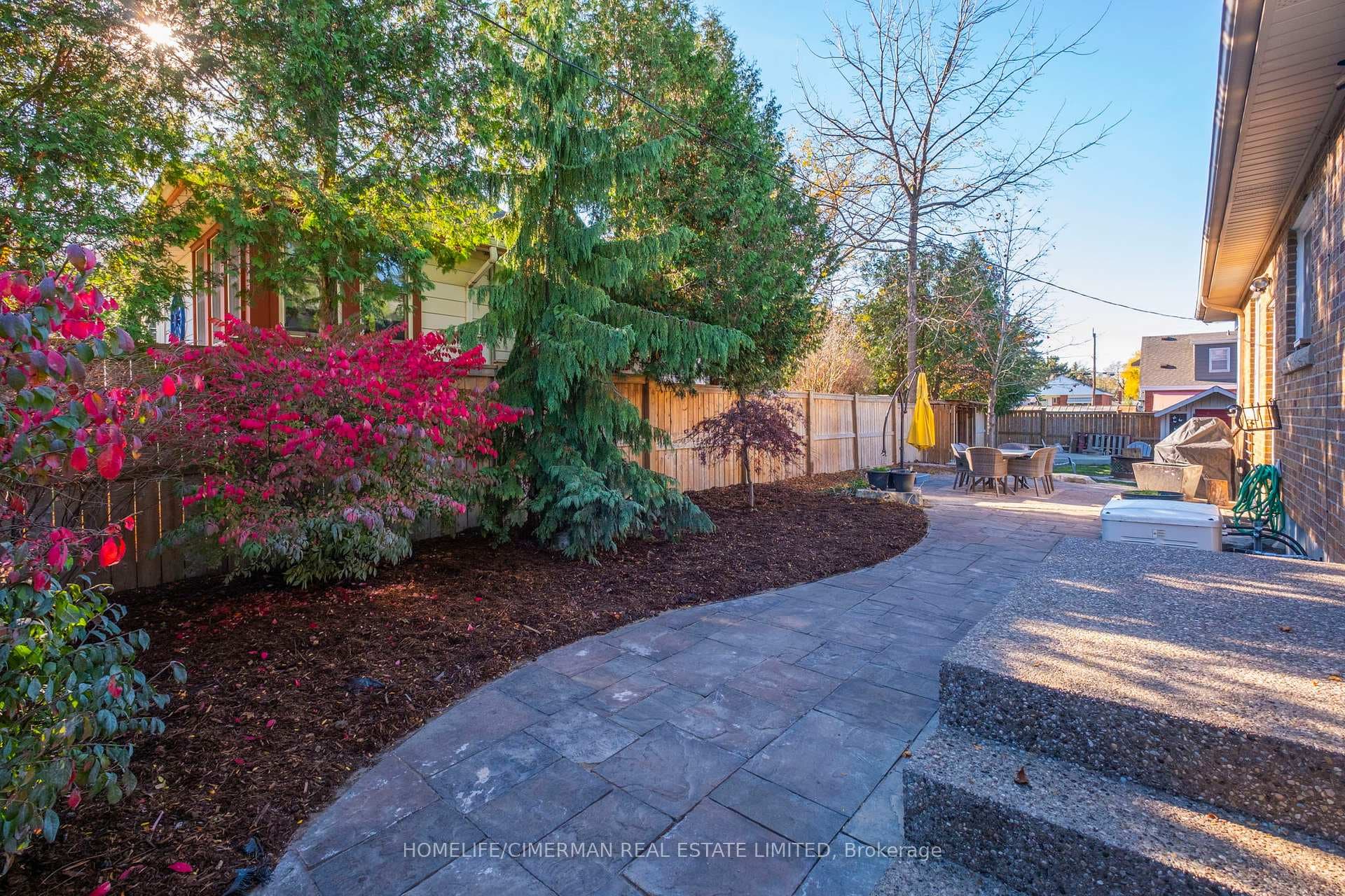 3 Robb Avenue photo 35