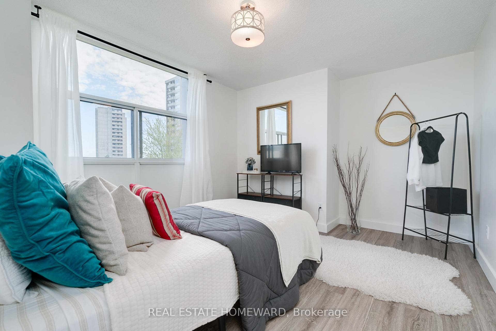 66 Falby Court Unit 302 photo 25