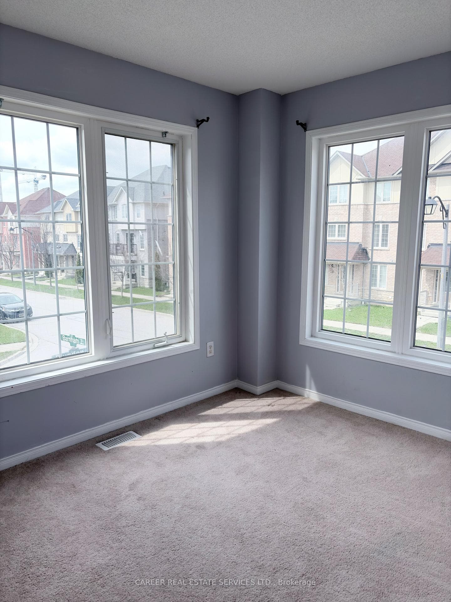 45 Blunden Road photo 14
