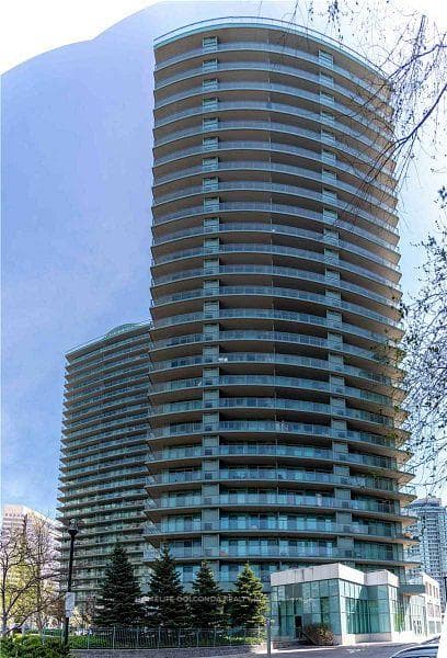5500 Yonge Street Unit 505 photo 2