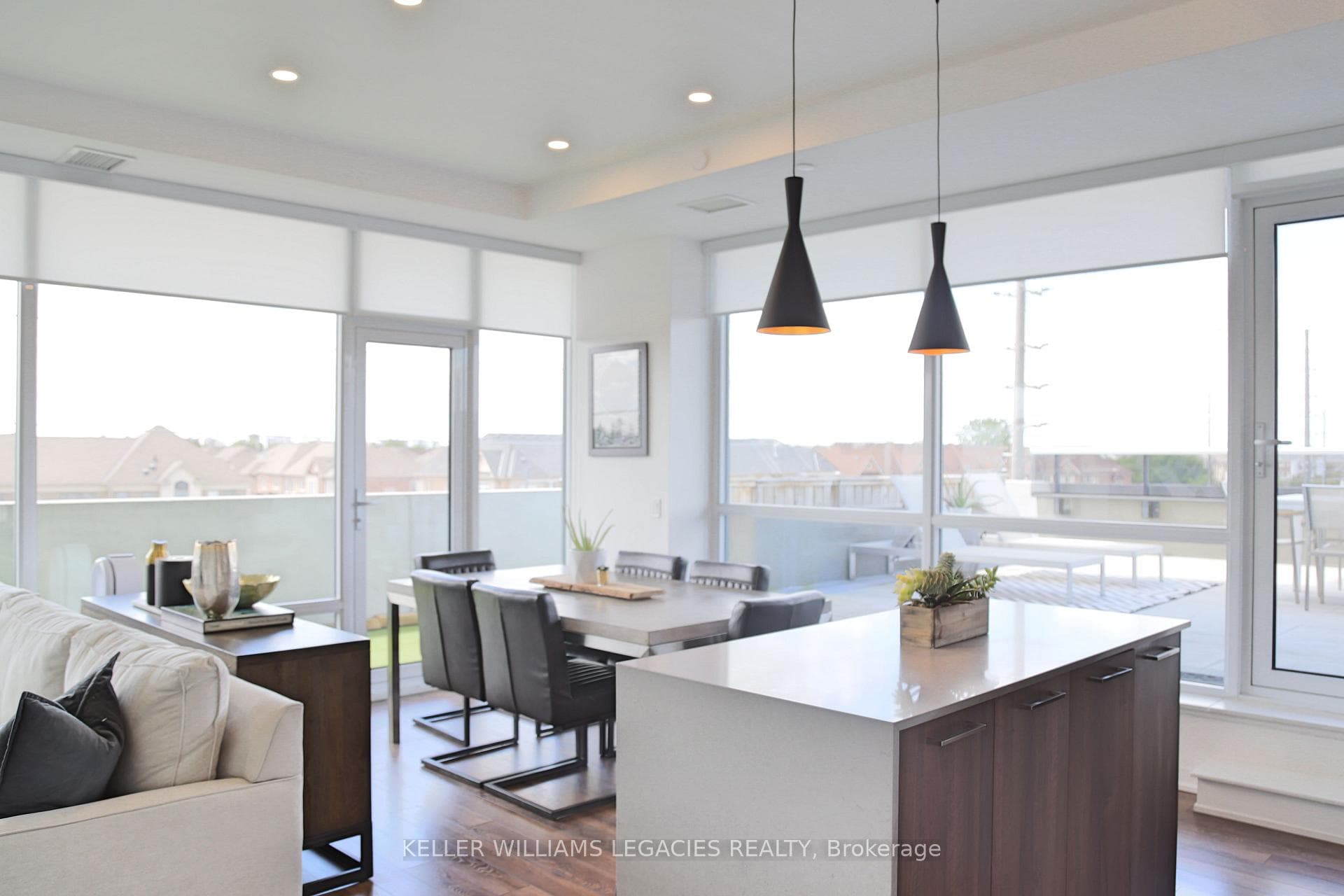 4800 Highway 7 Road Unit 412 photo 8