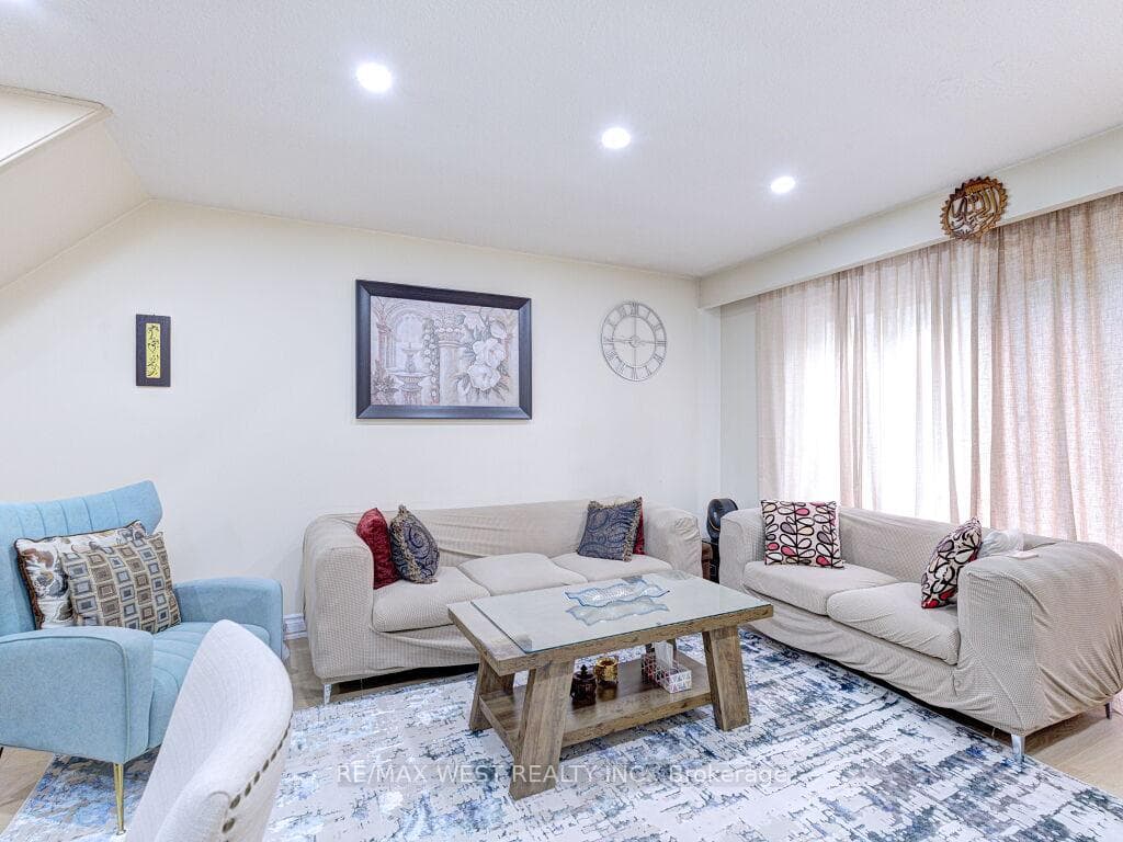 83 Irwin Road Unit 22 photo 11
