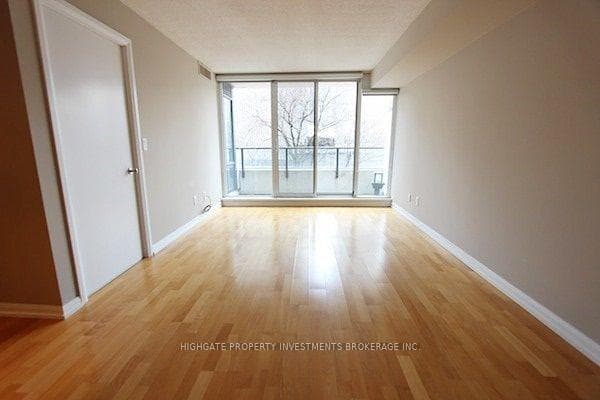 111 Elizabeth Street Unit 608 photo 2