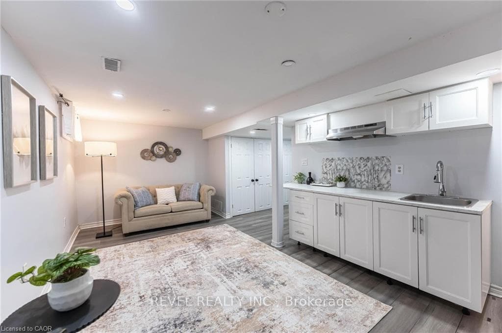 899 Stone Church Road Unit 4 photo 1
