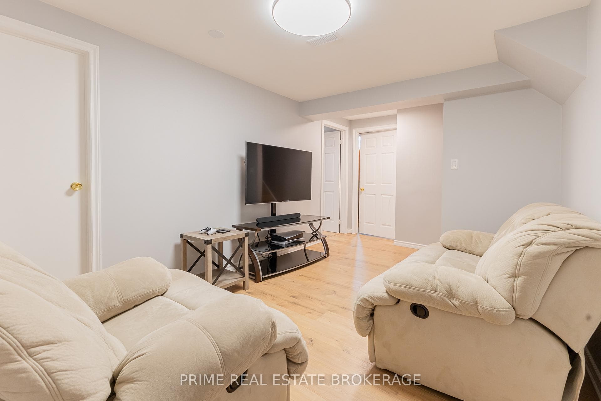 180 Conway Court photo 31